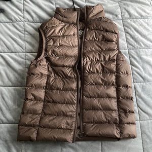 TKEQ packable down vest